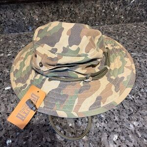 Duluth Trading Co Mens Brimmed Ventilated Boonie Hat Camo Olive 2XL NWT